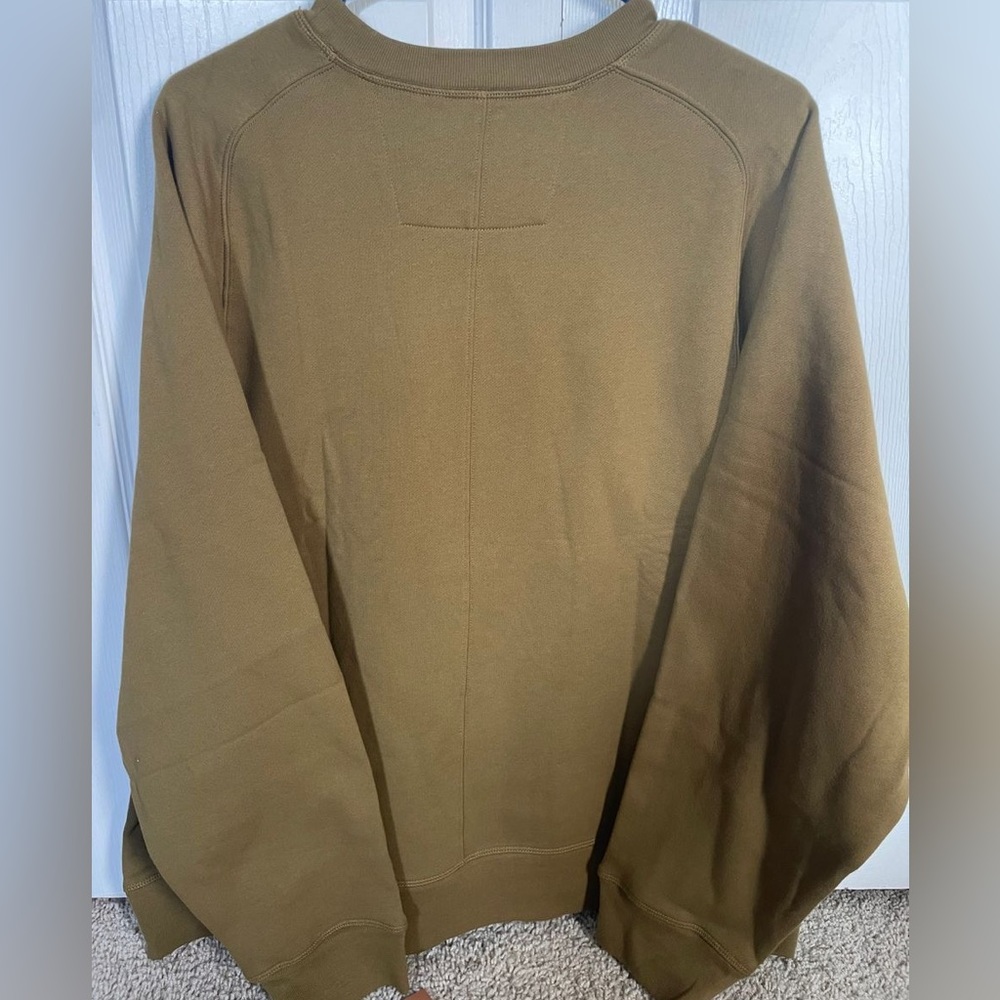 Girlfriend Collective Sweatshirt - Size 8, color: Thorn - Picture 3 of 6